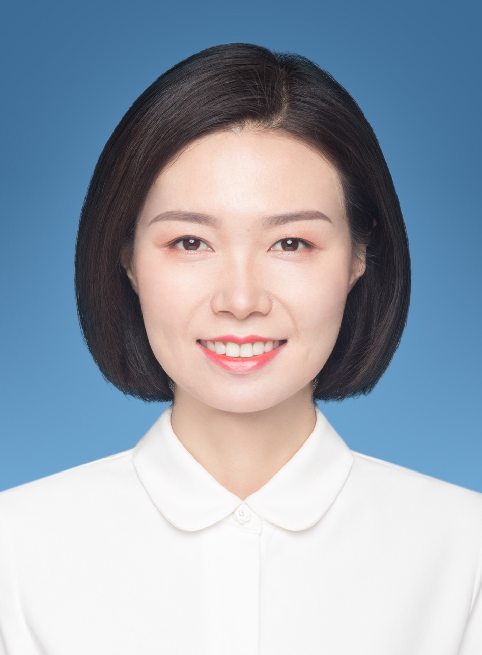 教师：侯力媛
