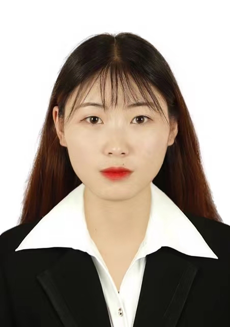 教师：周小亚